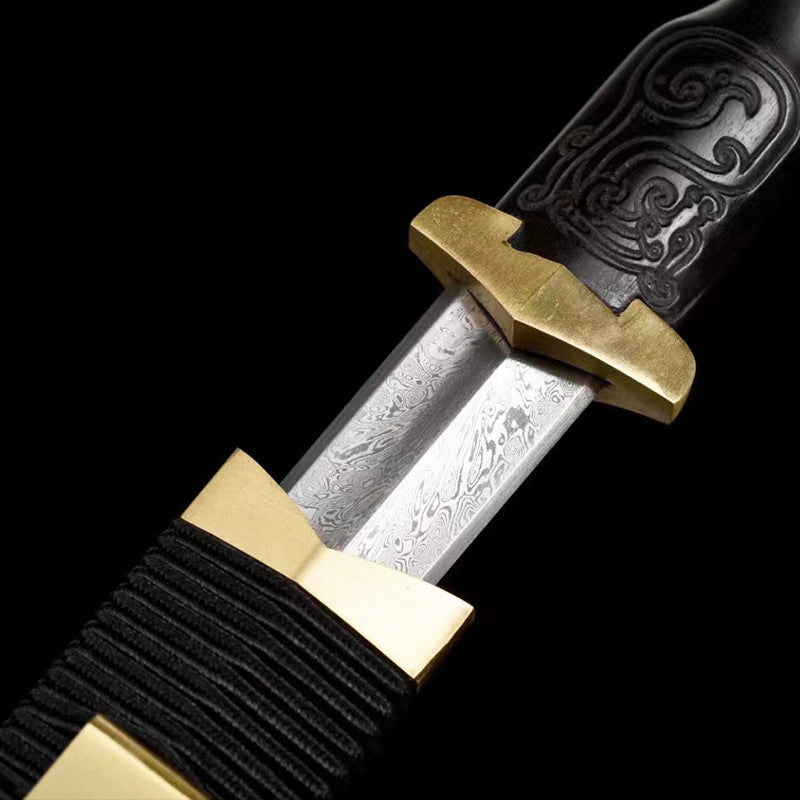 Longquan City Short Sword Pattern Steel One-Piece Tang Sword - Image 3