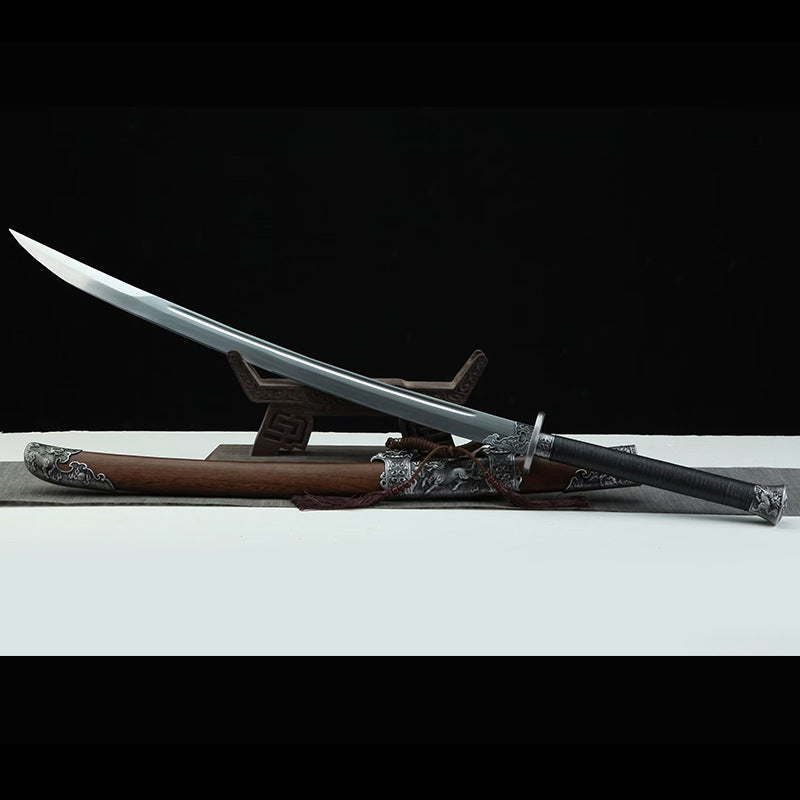 Kirin War Knife: Two-Handed Embroidered Spring Outdoor Blade - Image 6