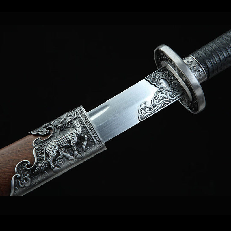 Kirin War Knife: Two-Handed Embroidered Spring Outdoor Blade - Image 2